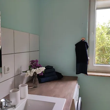 Storchennest Mit Eigenem Hof, Spielwiese Und Terrasse * Nauen