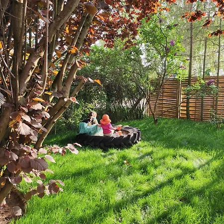 Storchennest Mit Eigenem Hof, Spielwiese Und Terrasse