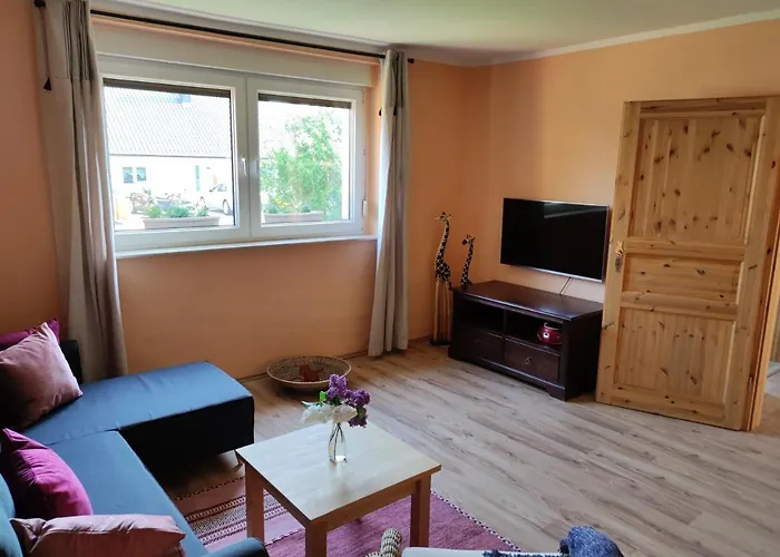 Storchennest Mit Eigenem Hof, Spielwiese Und Terrasse