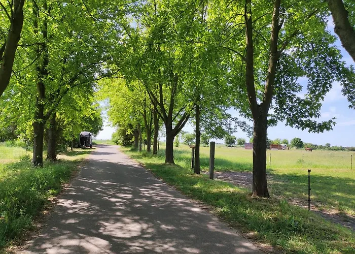 Storchennest Mit Eigenem Hof, Spielwiese Und Terrasse Apartamento Nauen